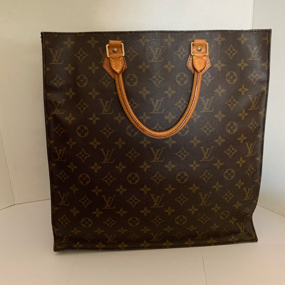 Louis Vuitton Monogram Sac Plat
